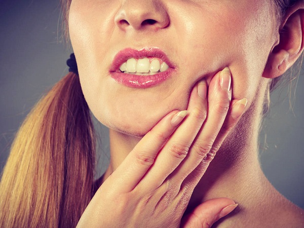 牙疼是什麼原因引起的?牙齒疼怎麼快速止疼？
