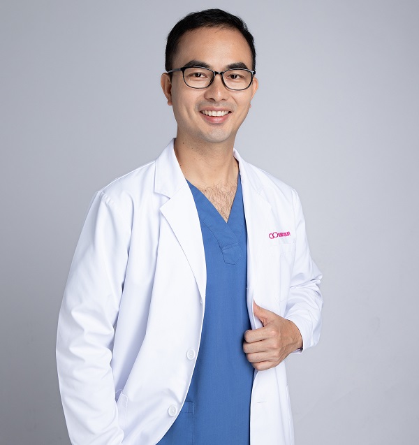 牙齒松動了需要拔掉種牙嗎?深圳植牙醫生推薦愛康健口腔盧勇輝院長