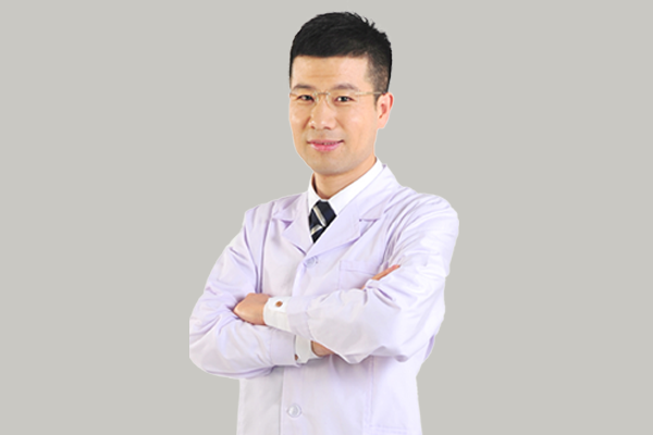 深圳牙齒矯正醫生推薦白海軍