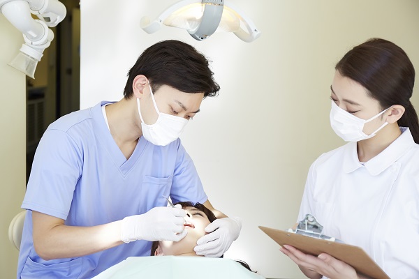 為什麼洗完牙醫生還要拋光