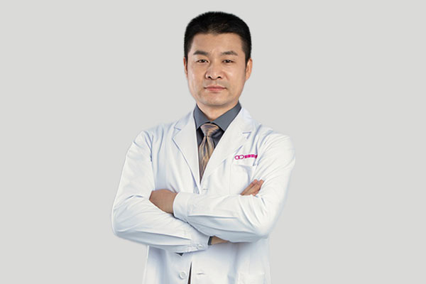 深圳種植牙推薦李川院長