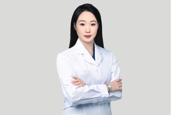 深圳牙齒矯正醫生推薦王楠